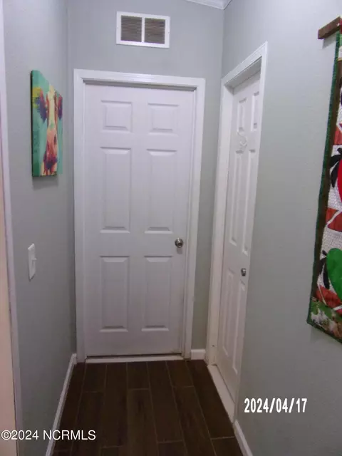 Entry Way - 144 Ferris Dr, Atkinson, NC 28421 photo 2 of 2