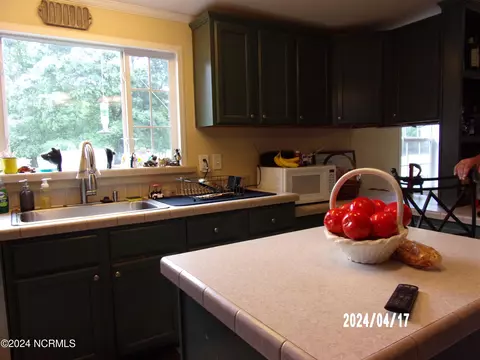 Kitchen - 144 Ferris Dr, Atkinson, NC 28421 photo 6 of 6