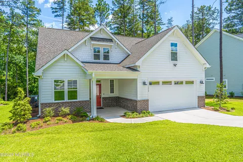 1279 Tillery Dr, Aberdeen, NC 28315