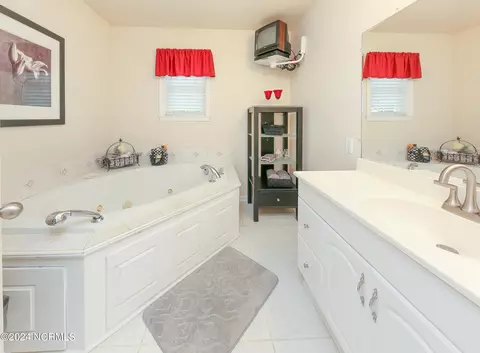 Bath - 396 E Ridge Rd, Shawboro, NC 27973 photo 4 of 4