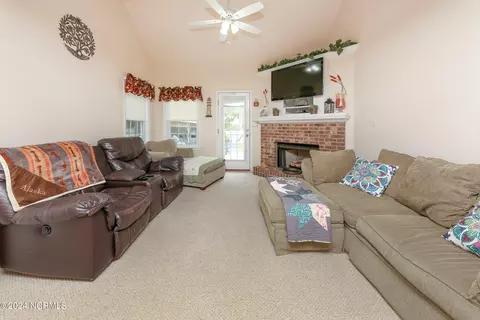 Living - 396 E Ridge Rd, Shawboro, NC 27973 photo 2 of 5