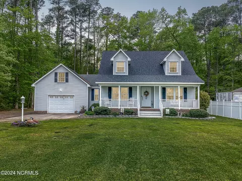 396 E Ridge Rd, Shawboro, NC 27973