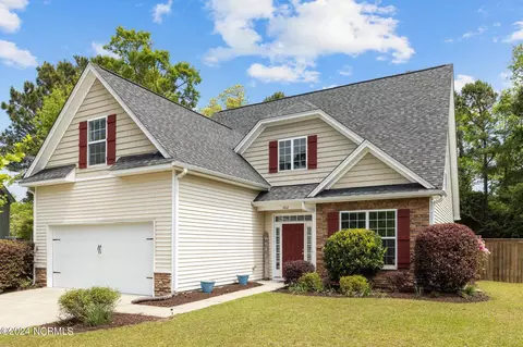 502 Sea Grass Ct, Swansboro, NC 28584