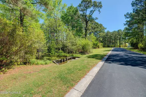 81 Iris Way, Hampstead, NC 28443 photo 10