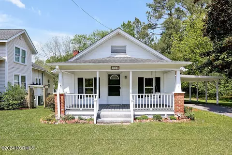 362 Carr Ave, Rocky Point, NC 28457