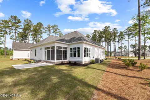 3008 Watercrest Loop, New Bern, NC 28562 photo 2