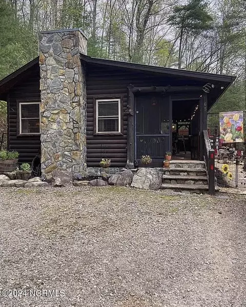 65 Deep Well Dr #0, Murphy, NC 28906