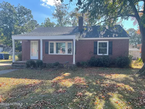 1207 Franklin Dr, Greenville, NC 27858