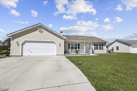 Exterior - 103 Gamble Way, Hubert, NC 28539 photo 2 of 4