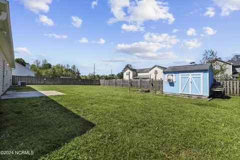 Exterior - 103 Gamble Way, Hubert, NC 28539 photo 3 of 4