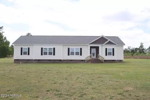 5947 Oakgrove Church Rd, Lumberton, NC 28360