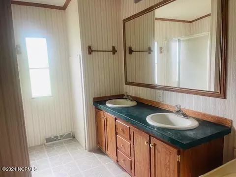 2503 Sutton Loop Rd, La Grange, NC 28551 photo 11