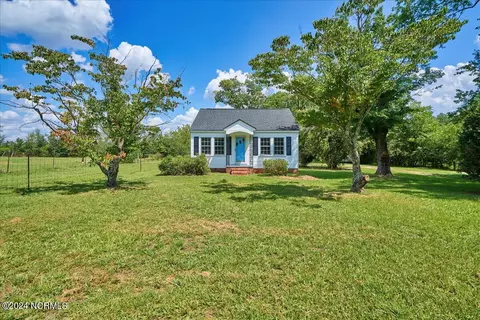 15795 Us Highway 15 501, Aberdeen, NC 28315