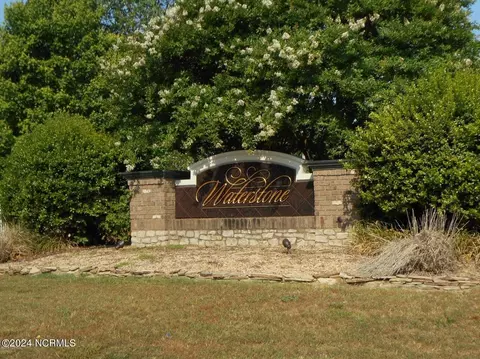 5242 Tuscany Rd, Rocky Mount, NC 27803