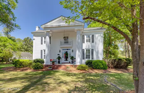 6788 S Nc 41, Wallace, NC 28466