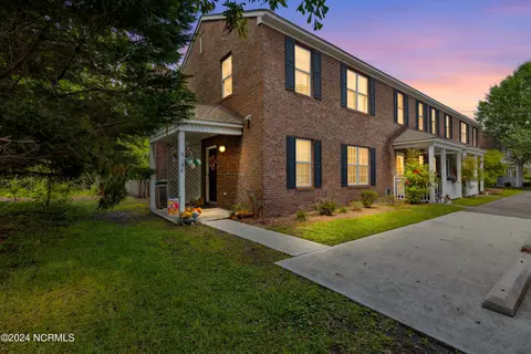 5156 Lamppost Cir, Wilmington, NC 28403