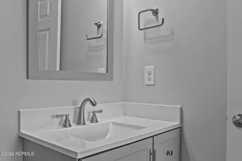 Bath - 235 Winstead Loop, Richlands, NC 28574 photo 2 of 4