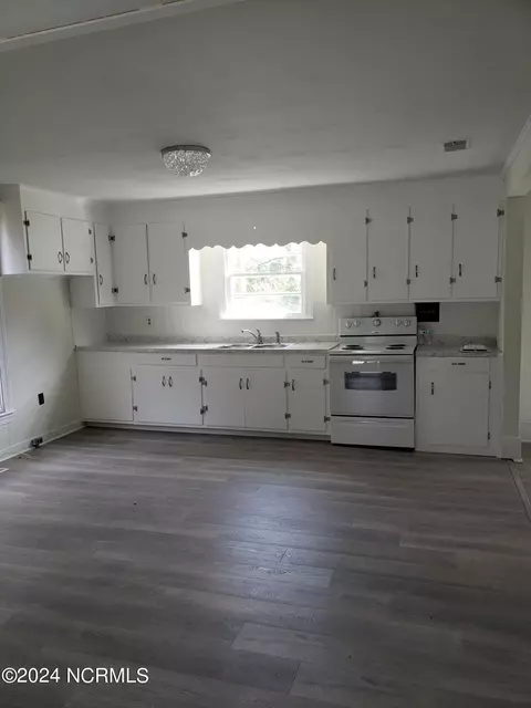 Kitchen - 124 Spring St, Hamlet, NC 28345 photo 2 of 2