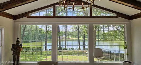 301 E Arrowhead Dr, Clinton, NC 28328 photo 34