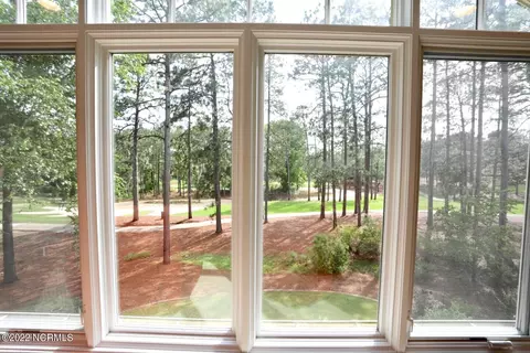 Living - 10 Braemar Rd, Pinehurst, NC 28374 photo 10 of 11