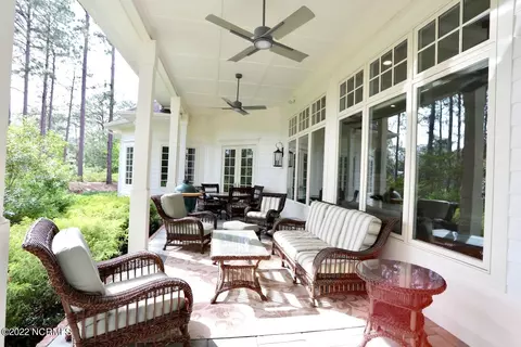 Exterior - 10 Braemar Rd, Pinehurst, NC 28374 photo 5 of 11