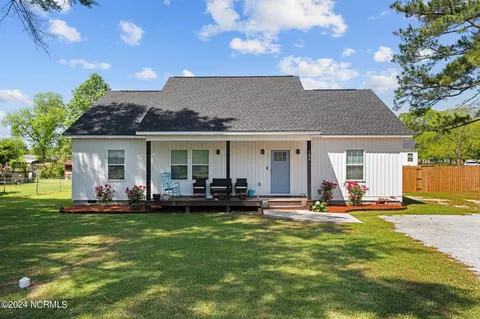 429 Howell St, Vanceboro, NC 28586