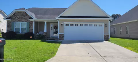 833 Emerald Park Dr, Winterville, NC 28590