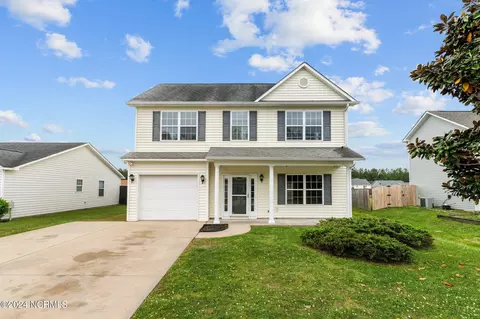 163 Crooked Run Dr, New Bern, NC 28560