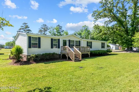 516 Cicero Riggs Rd, Cove City, NC 28523