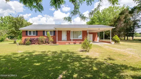 747 Herring Rd, Dudley, NC 28333