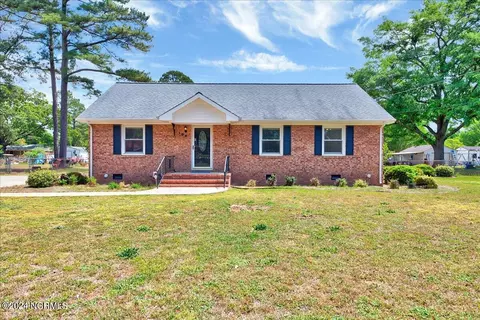 106 Woodland Acres Ave, Dudley, NC 28333