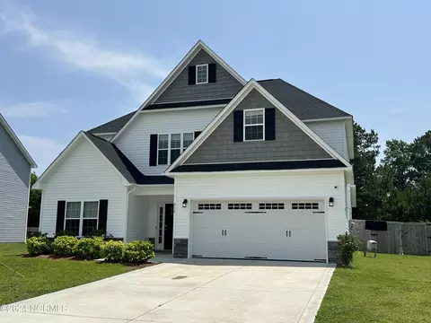 230 Knightheads Dr, Swansboro, NC 28584