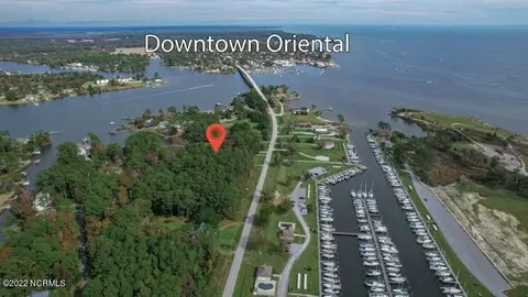 600-10 20 Oriental Rd, Oriental, NC 28571