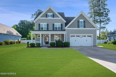 3920 Colony Woods Dr, Greenville, NC 27834