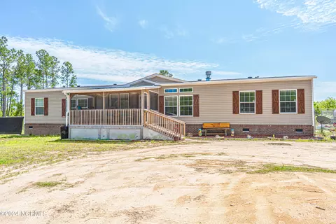 Exterior - 209 Dirt Rd, Hamlet, NC 28345 photo 2 of 21