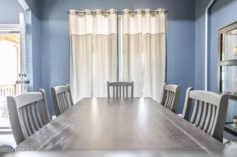 Dining - 209 Dirt Rd, Hamlet, NC 28345 photo 3 of 3
