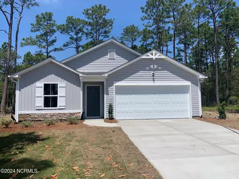 291 Cougar Rd, Boiling Spring Lakes, NC 28461