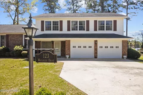 Exterior - 123 Waterside Dr, Bath, NC 27808 photo 3 of 19