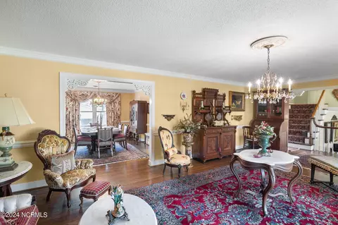 Living - 123 Waterside Dr, Bath, NC 27808 photo 5 of 8
