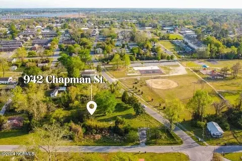 942 Chapman St, New Bern, NC 28560