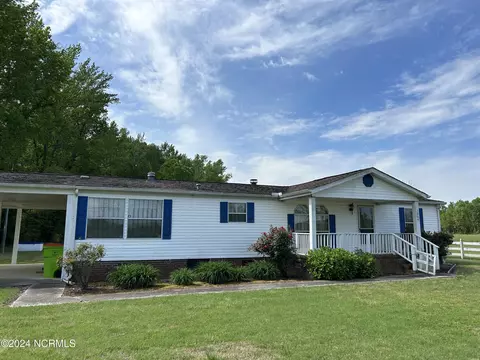 1264 Wade Rd, Scotland Neck, NC 27874