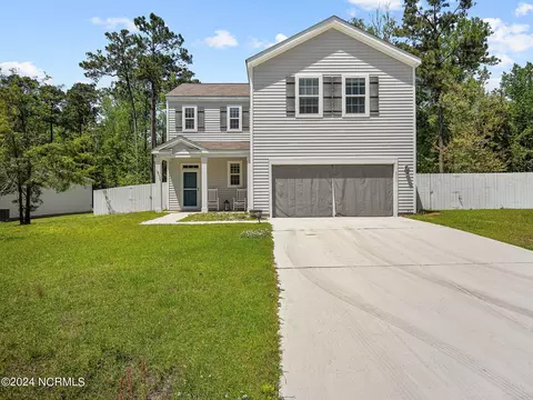 211 J Belton Ct, Sneads Ferry, NC 28460