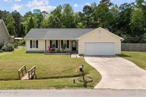 Exterior - 128 Killis Blvd, Richlands, NC 28574 photo 11 of 14