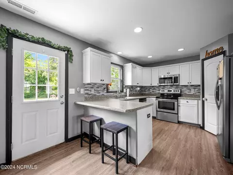 Kitchen - 128 Killis Blvd, Richlands, NC 28574 photo 1 of 5