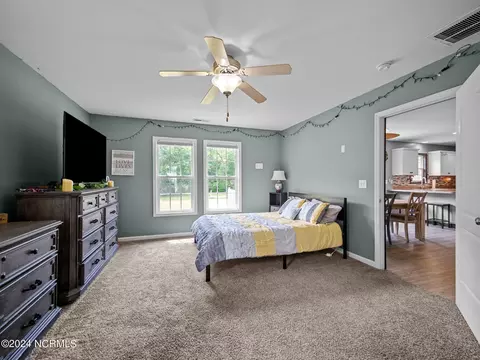 Bedroom - 128 Killis Blvd, Richlands, NC 28574 photo 3 of 10