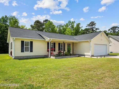 Exterior - 128 Killis Blvd, Richlands, NC 28574 photo 2 of 14