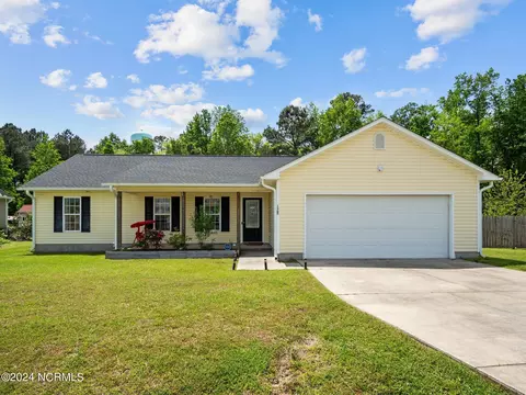 Exterior - 128 Killis Blvd, Richlands, NC 28574 photo 1 of 14