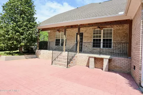 Exterior - 4 Beryl Ln, Pinehurst, NC 28374 photo 9 of 14