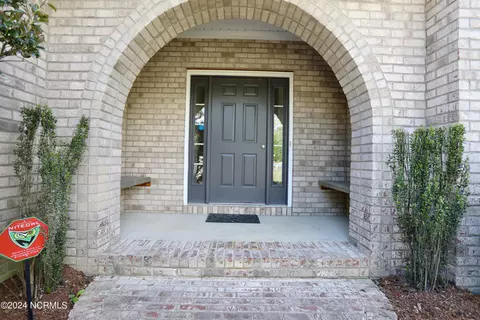 Exterior - 4 Beryl Ln, Pinehurst, NC 28374 photo 4 of 14