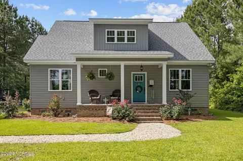 611 Hudnell Rd, Ernul, NC 28527